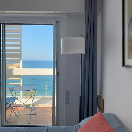 Mediterranean In Next To The Sea Daire *