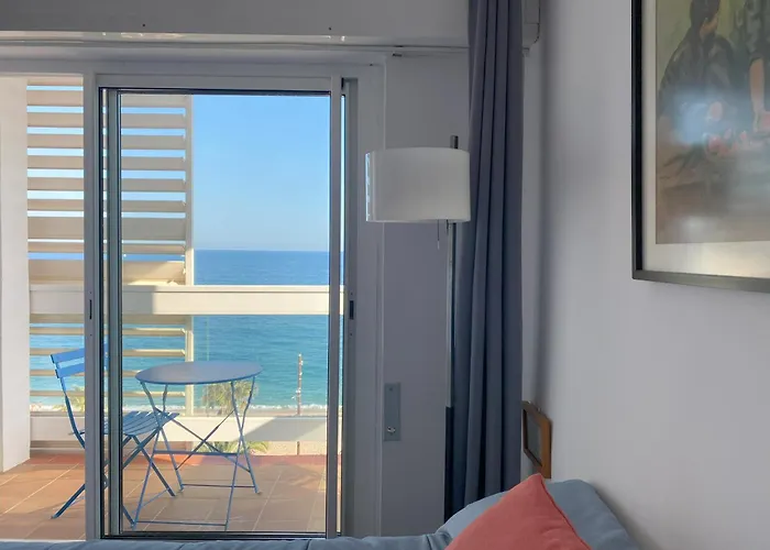 Mediterranean In Next To The Sea Апартаменты *