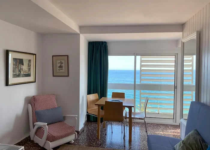 Апартаменты Mediterranean In Next To The Sea Льорет-де-Мар